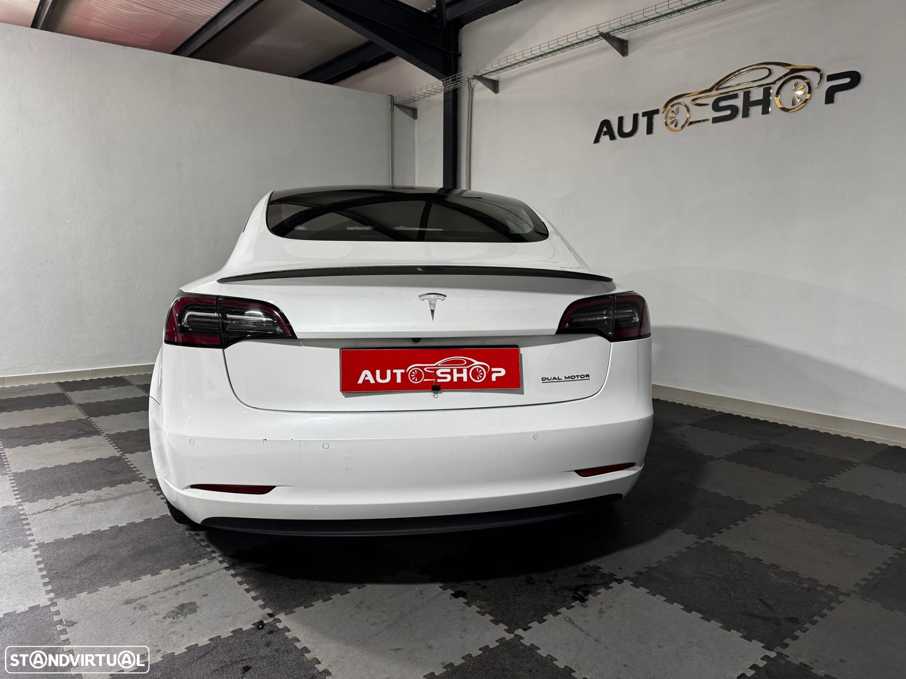 Tesla Model 3 Performance Dual Motor AWD - 18