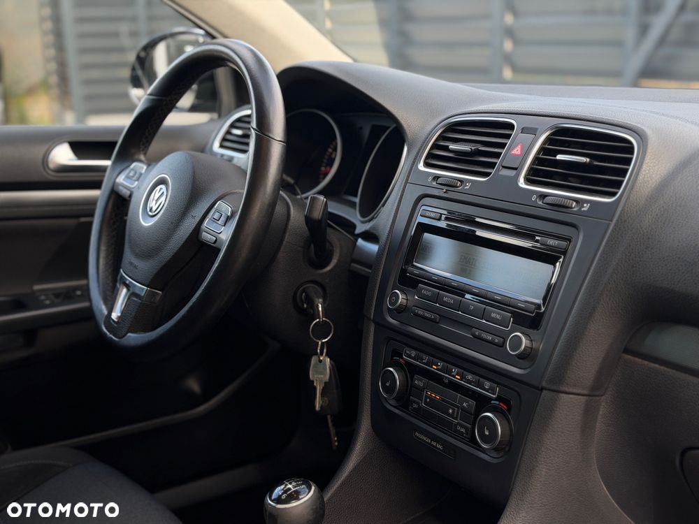 Volkswagen Golf 1.4 TSI Highline - 17