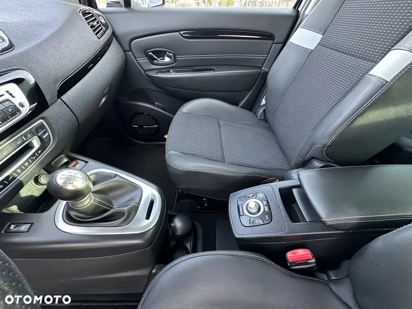 Renault Scenic - 19