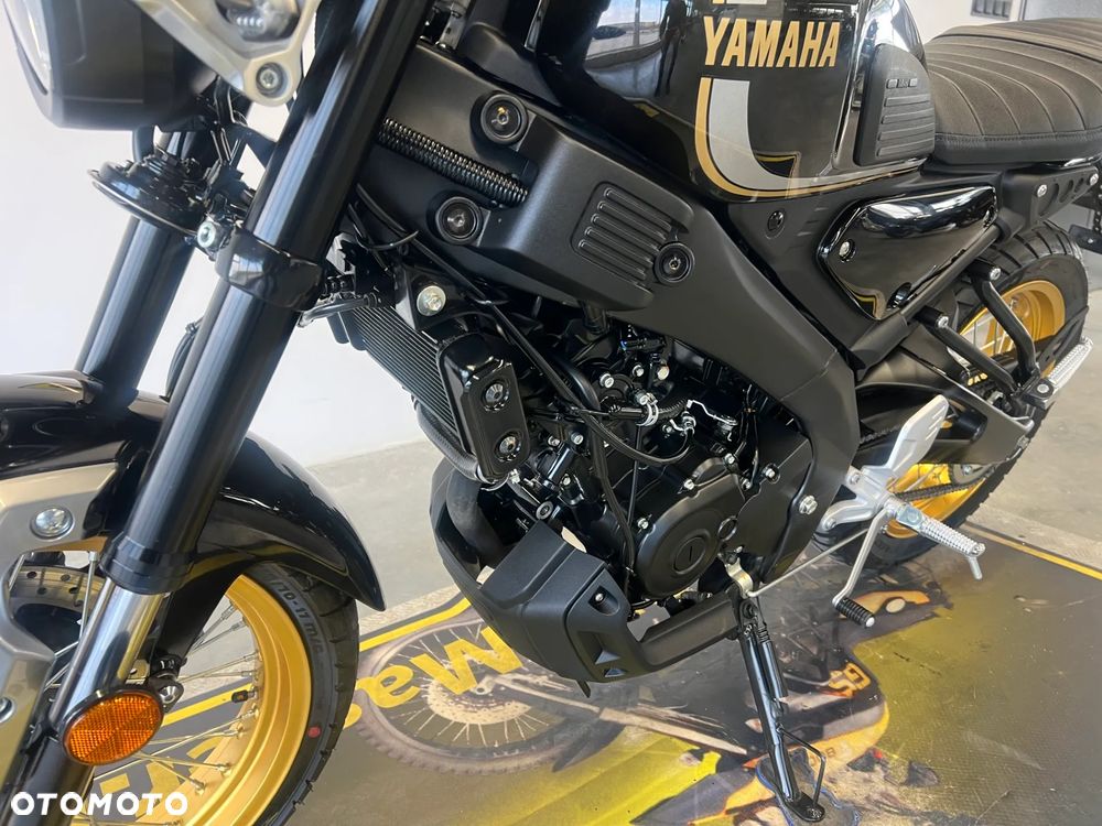 Yamaha XSR - 10