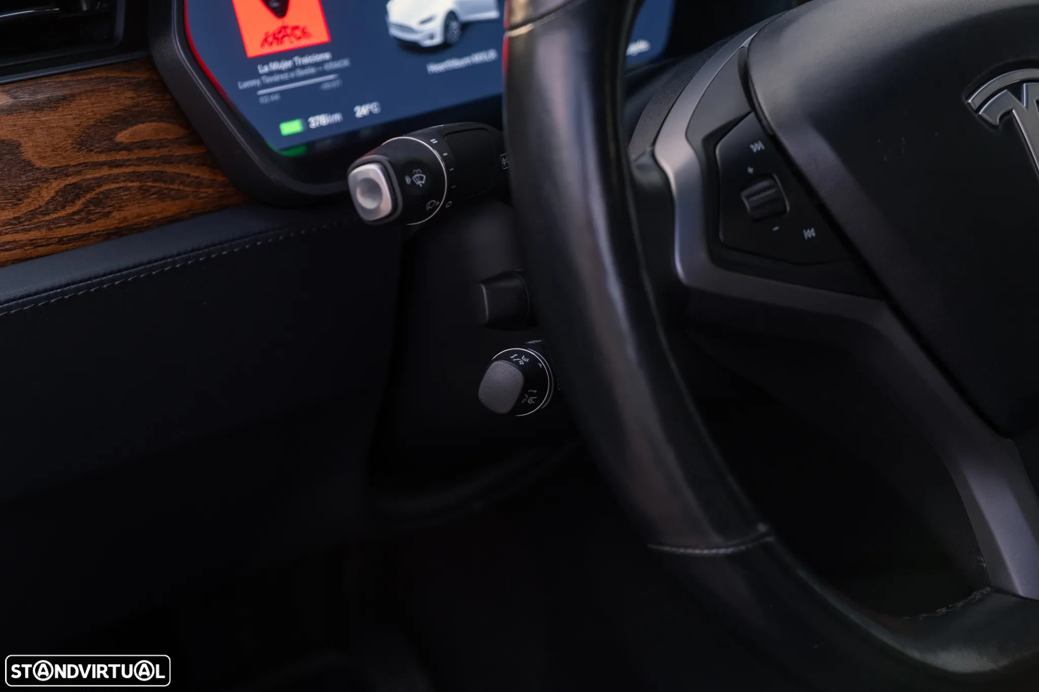 Tesla Model X 100 kWh Long Range AWD - 28