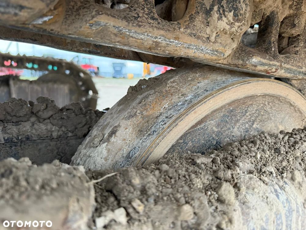 Case CX 210 C, 800mm track - 24