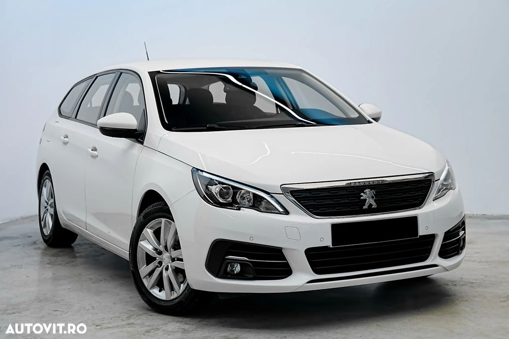 Peugeot 308 2021 photo 2