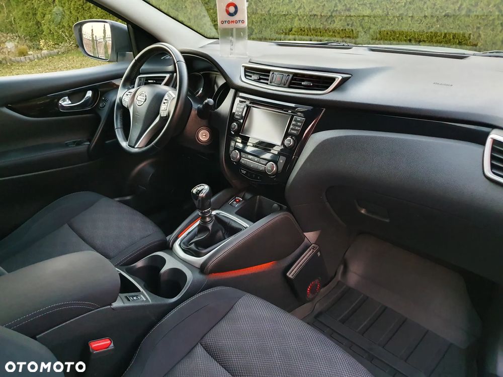 Nissan Qashqai 1.5 dCi Tekna - 16