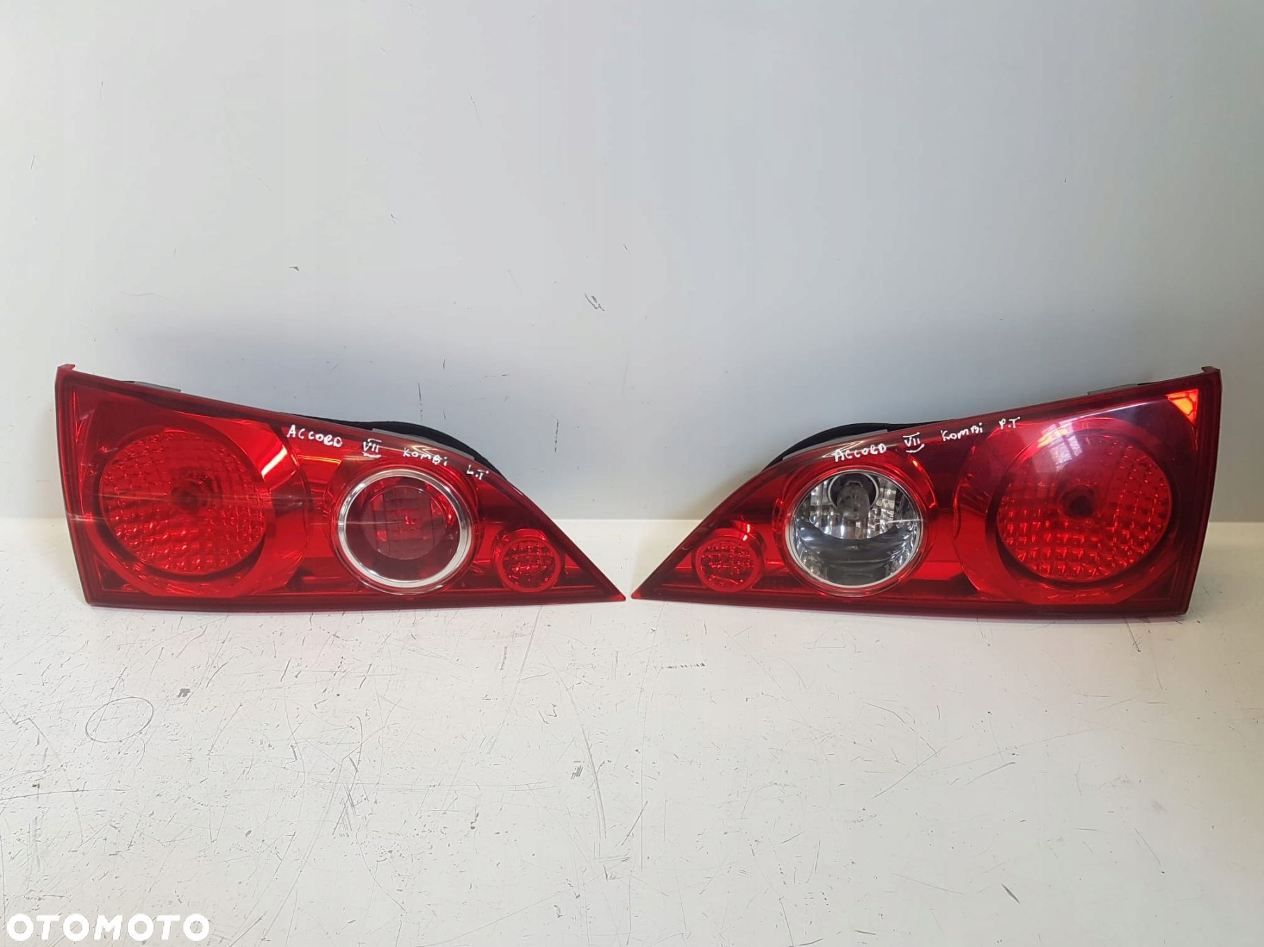 ACCORD VII KOMBI 02- LAMPA TYŁ TYLNA PRAWA W KLAPĘ - 4