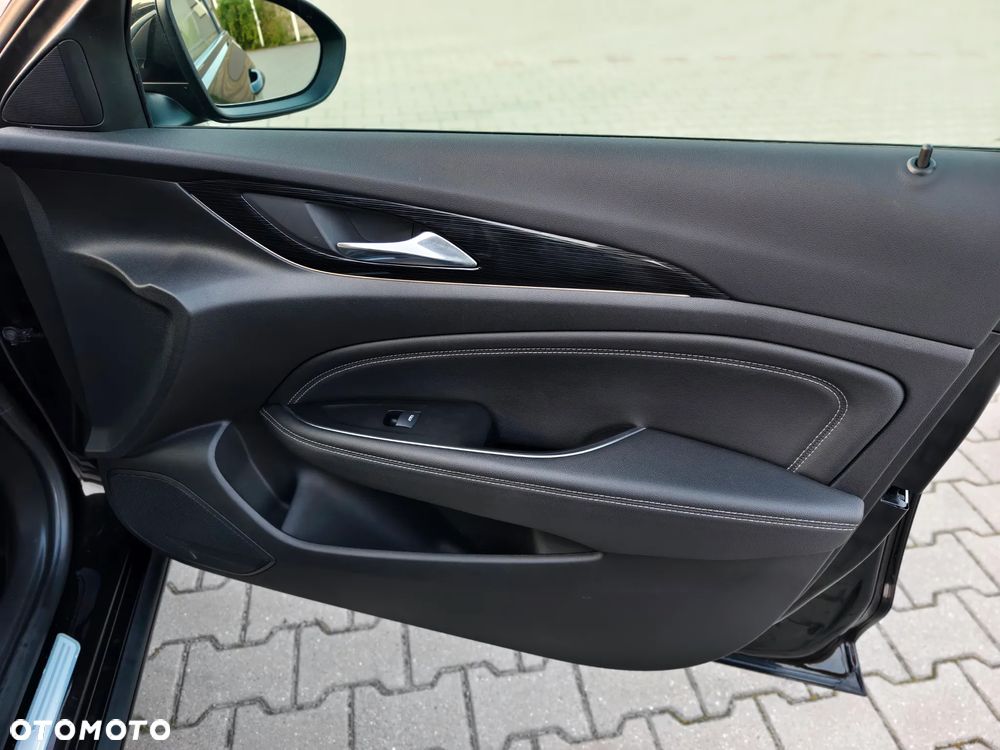 Opel Insignia 2.0 CDTI Cosmo S&S - 22