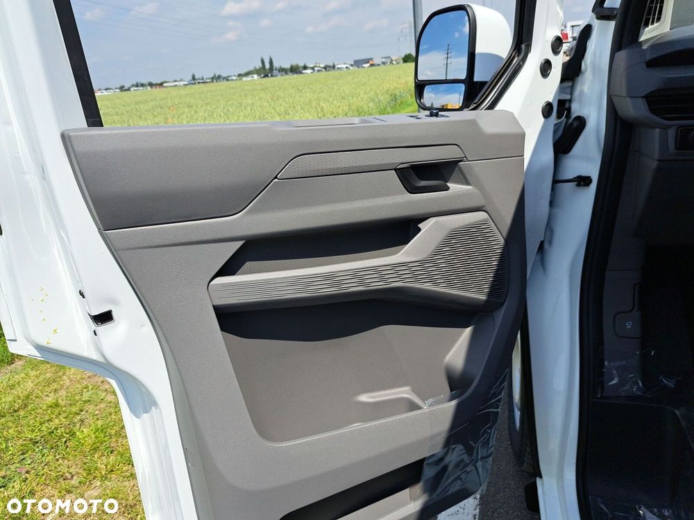 Volkswagen Transporter Furgon, 2,0 l TDI 170 KM / 8-bieg.automatyczna r. o: 3500 mm - 11