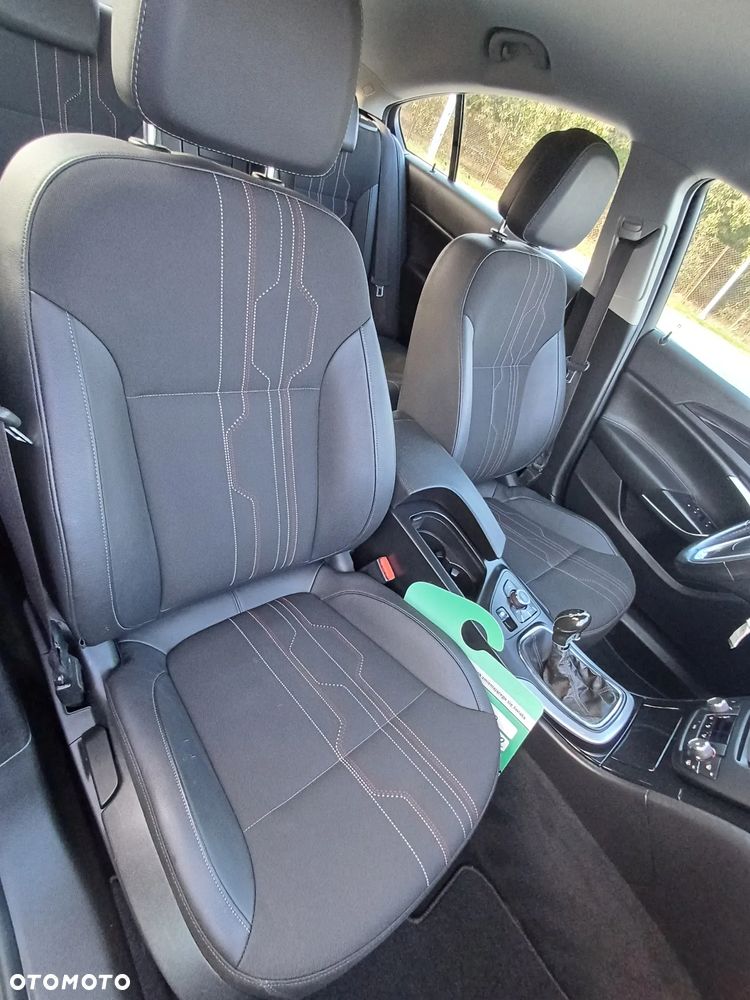 Opel Insignia 2.0 CDTI 150 Jahre - 13