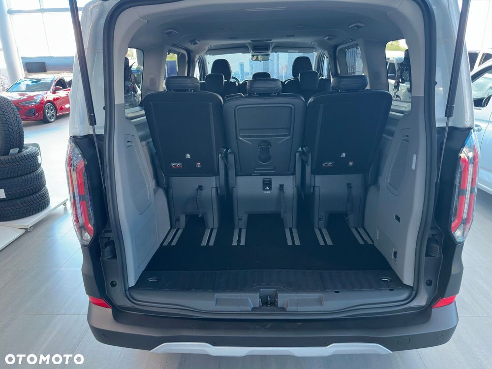 Ford Tourneo Custom - 10