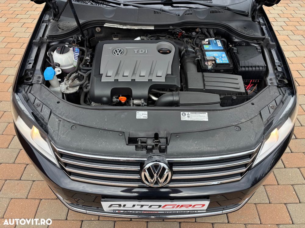 Volkswagen Passat 2.0 TDI BlueMotion Technology DPF Comfortline - 12