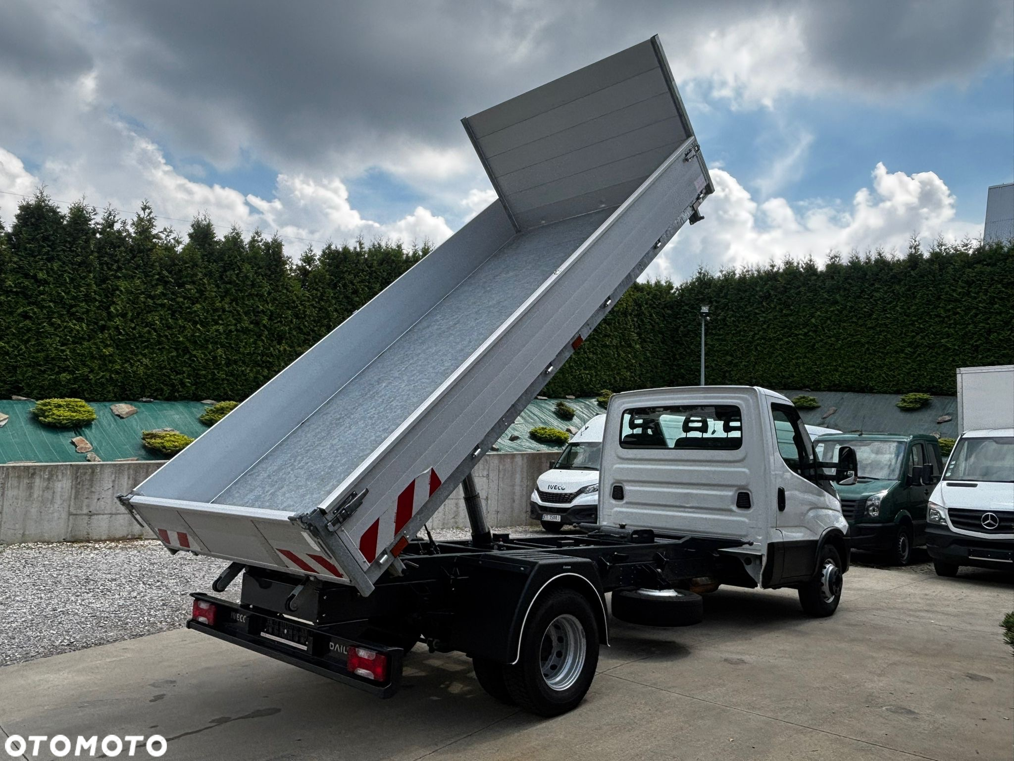 Iveco Daily 70C17 Wywrotka 3 Stronna Napęd Hydrauliczny Wywrotka 4,40 długa - 4