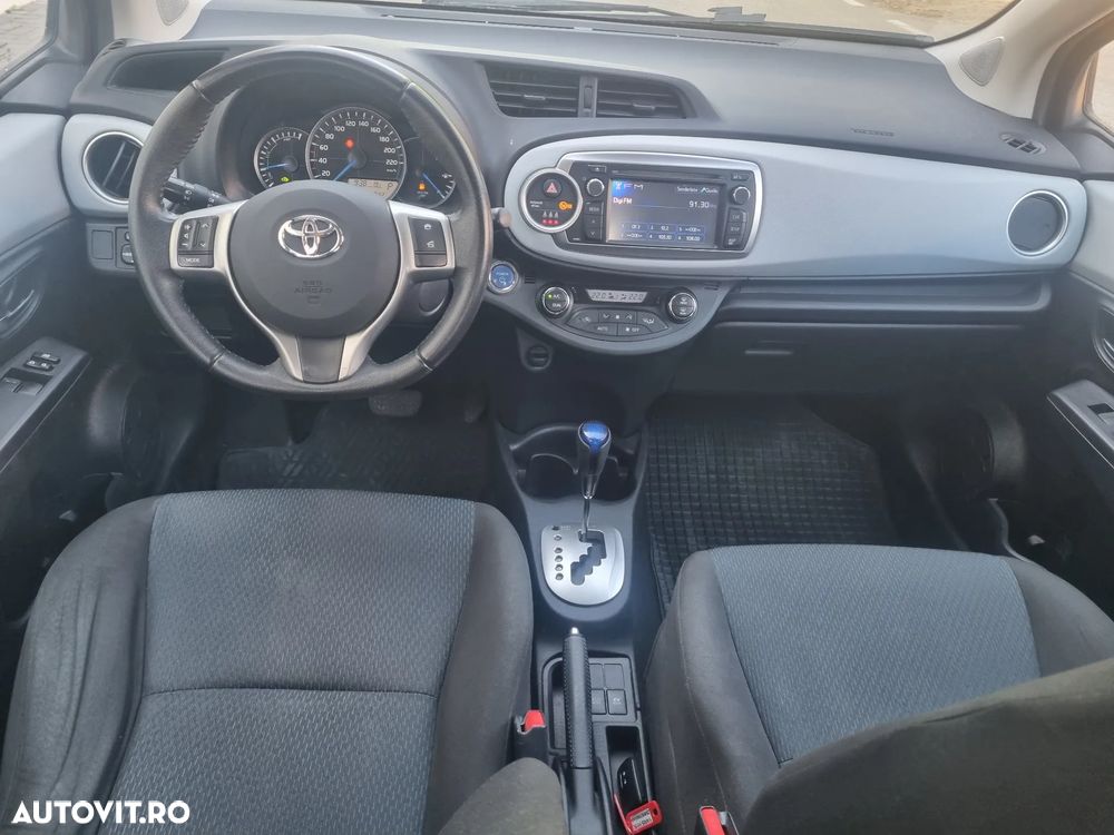 Toyota Yaris 1.5 VVT-i Comfort - 19