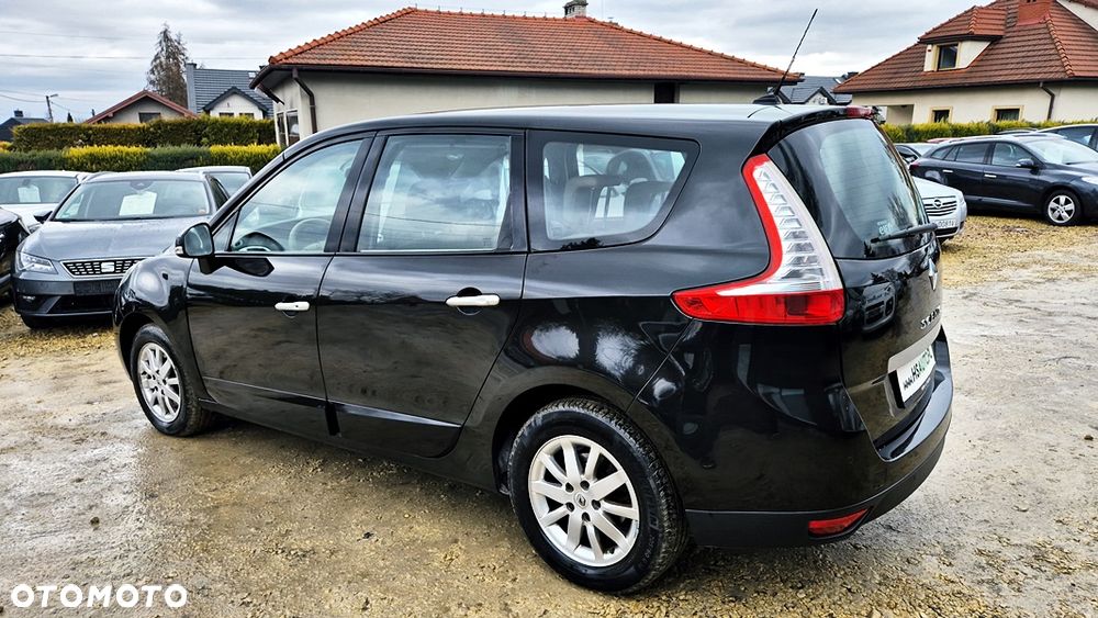 Renault Grand Scenic 2.0 16V 140 CVT Bose Edition - 20