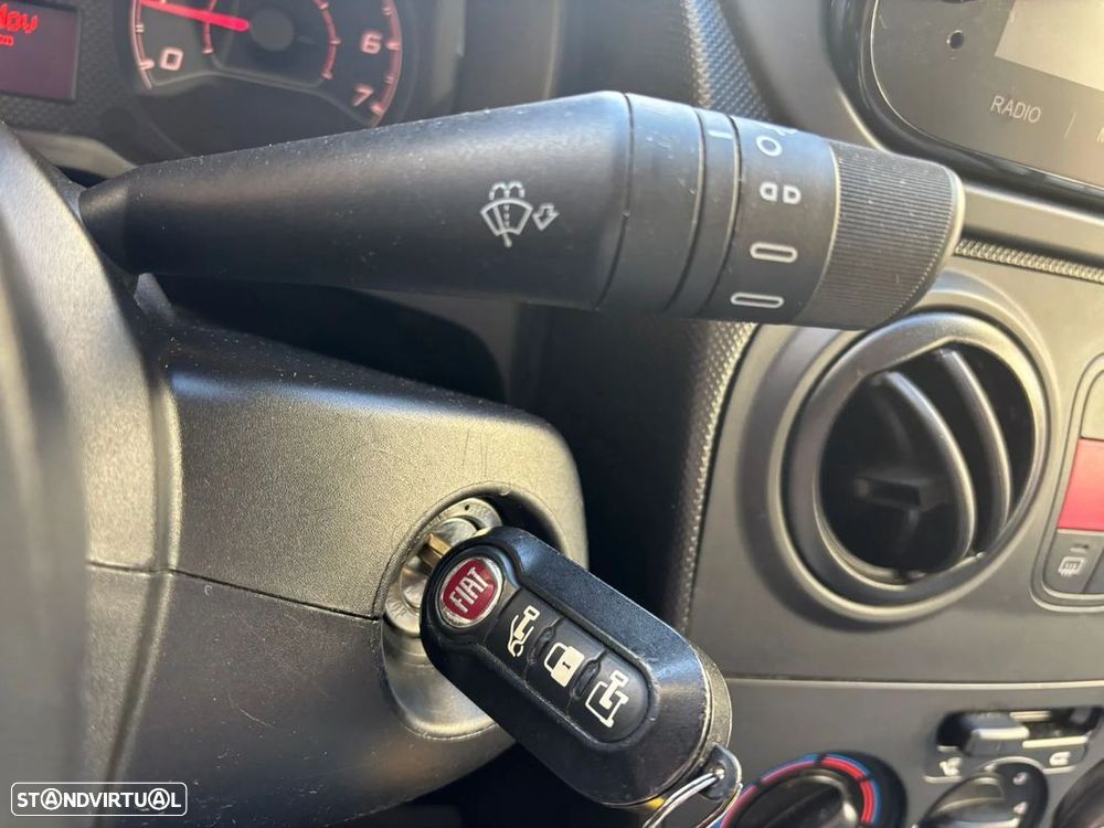 Fiat Fiorino 1.3 M-jet Adventure  A/C IVA DEDUTIVEL - 25