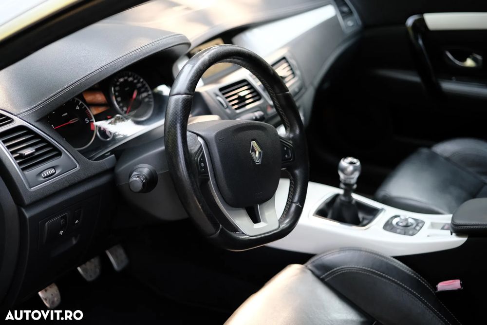 Renault Laguna 2.0dCi BOSE - 16