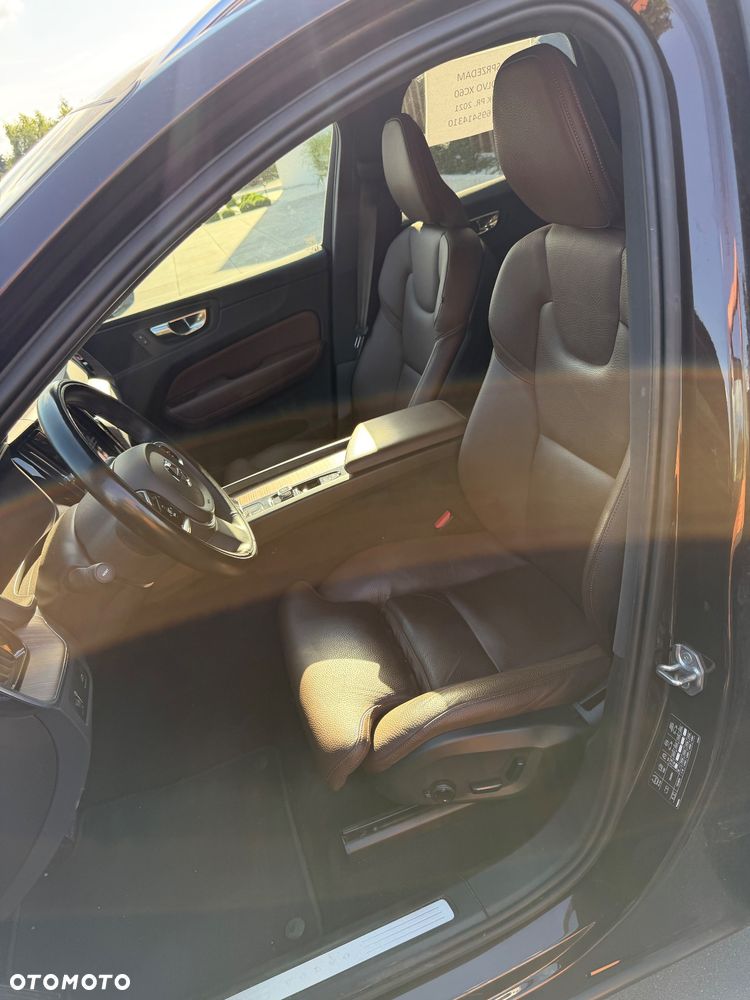 Volvo XC 60 B4 D AWD Inscription - 12