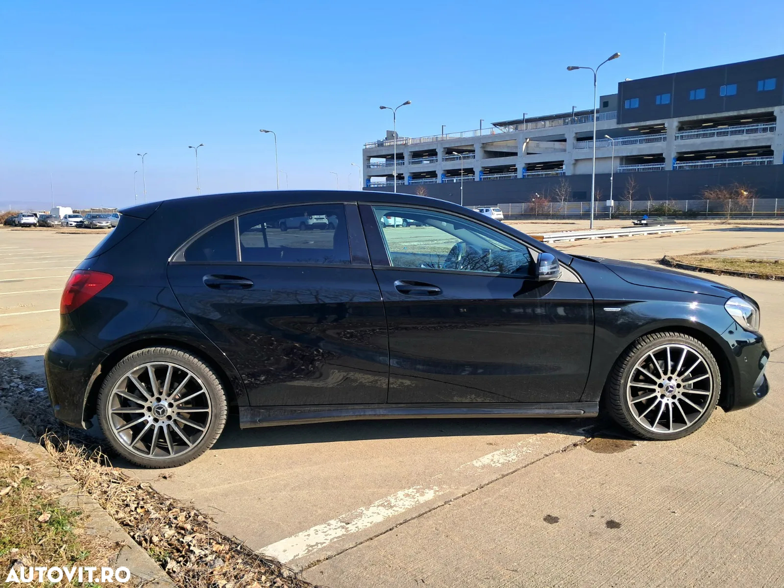 Mercedes-Benz A - 23
