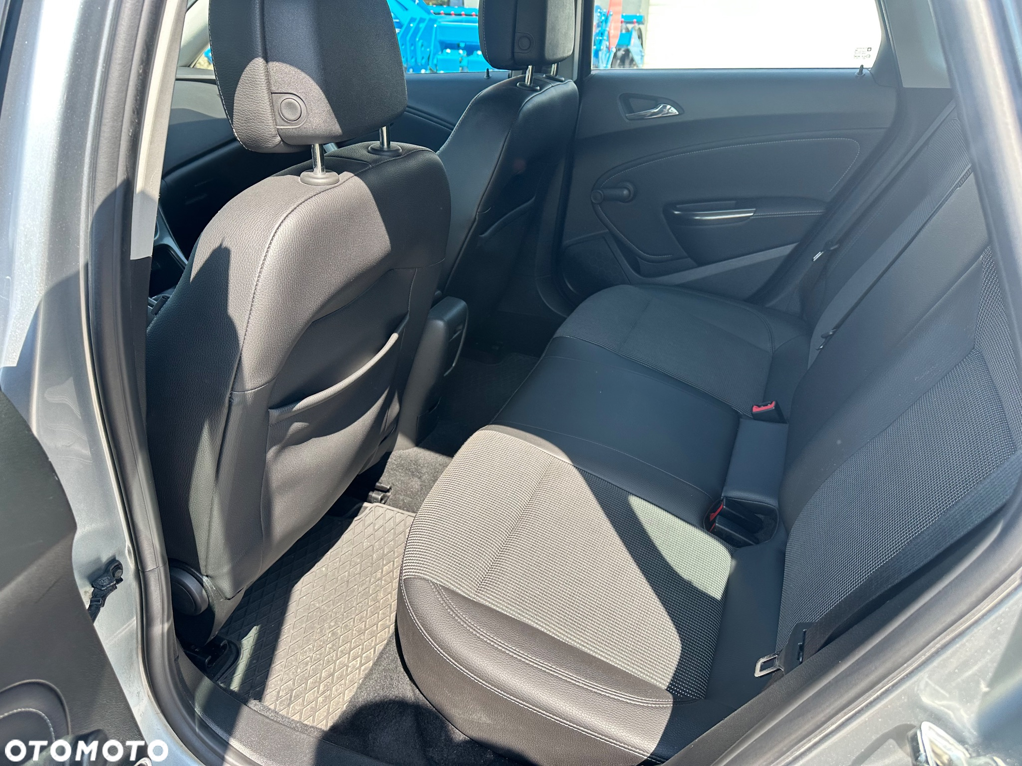 Opel Astra 1.6 Cosmo - 23