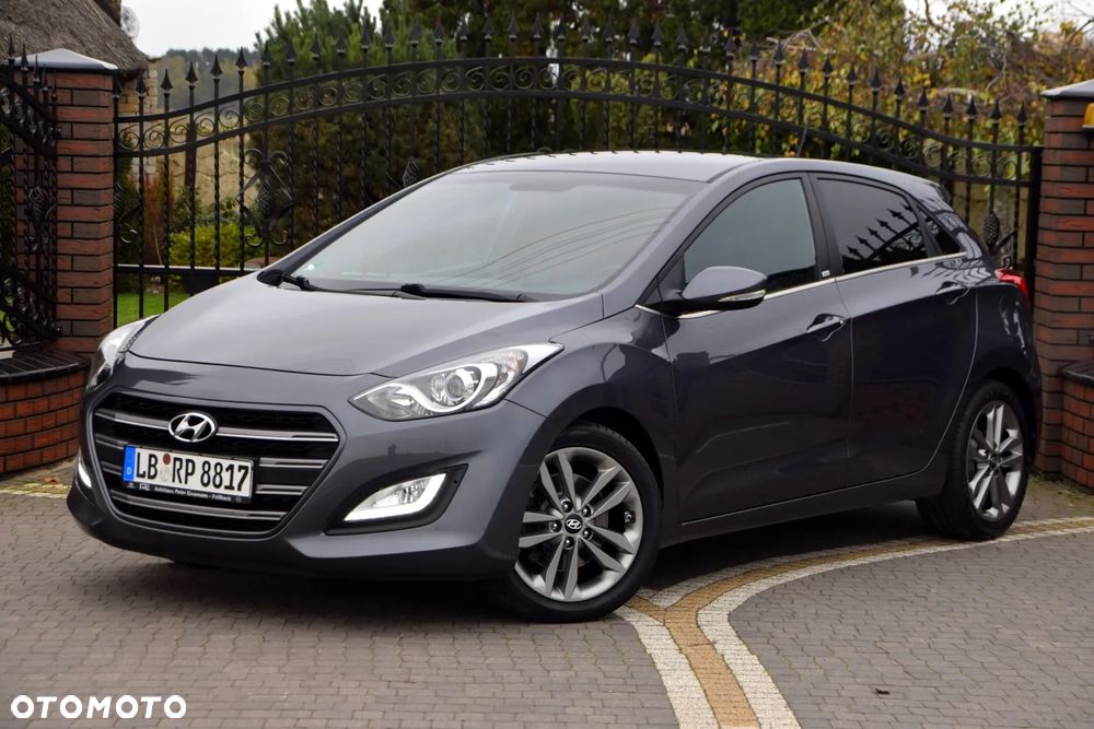 Hyundai i30 blue 1.6 GDI Passion - 5