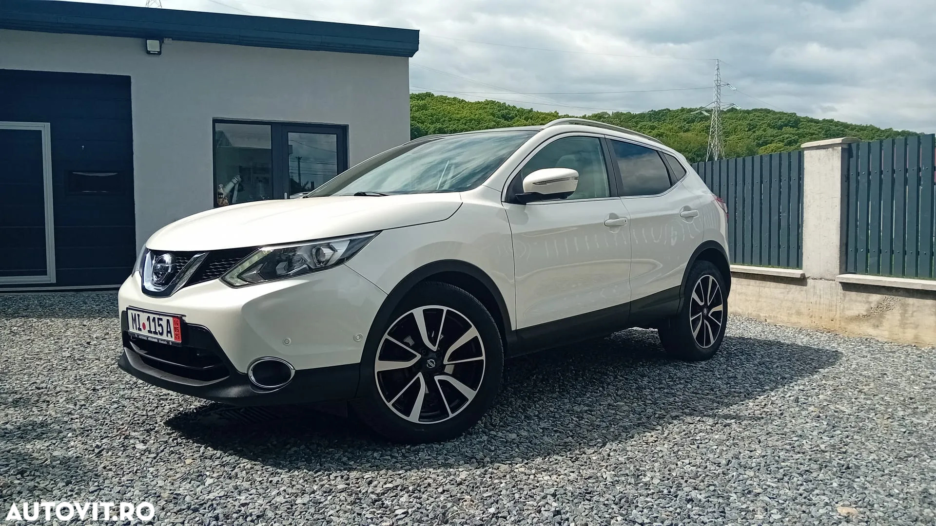 Nissan Qashqai 1.6 DCI 4 x 4 DPF tekna - 6
