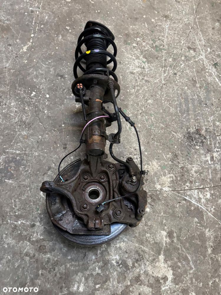 zwrotnica mcpherson lewy przód mazda 3 iv bm 2013-2017 2.2 2.0 - 6