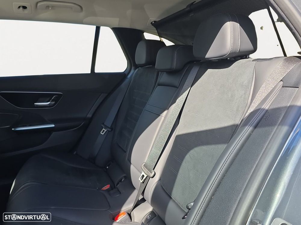 Mercedes-Benz C 300 de AMG Line - 13