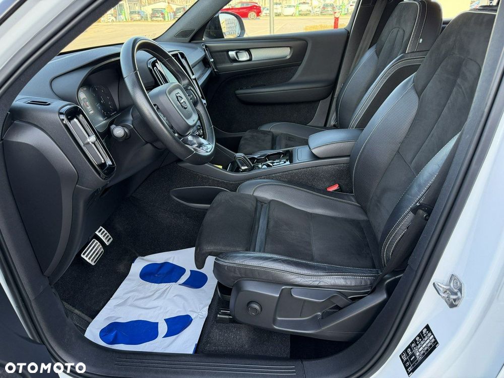 Volvo XC 40 D4 SCR AWD R-Design - 16