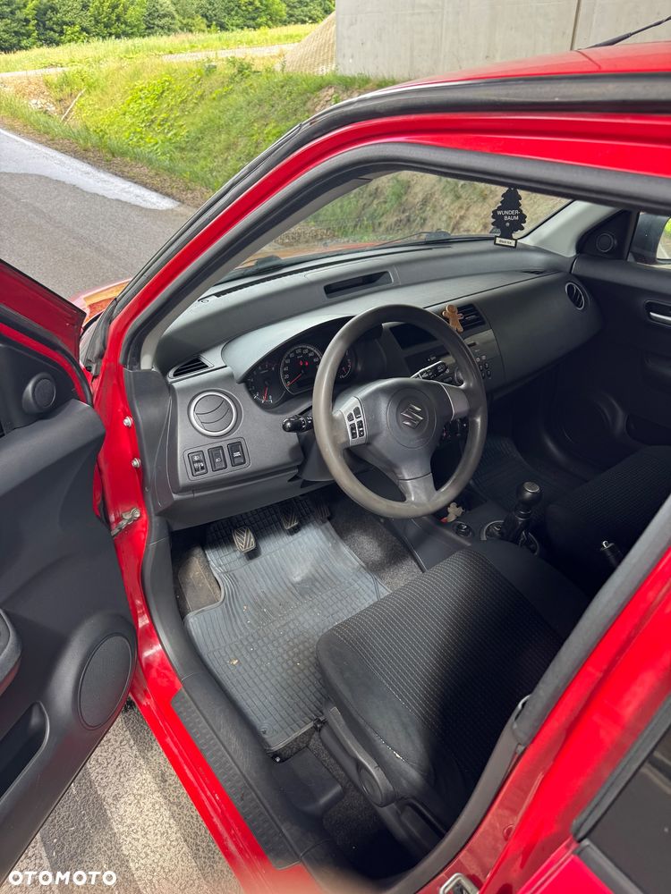 Suzuki Swift 1.3 GC (klm) - 8