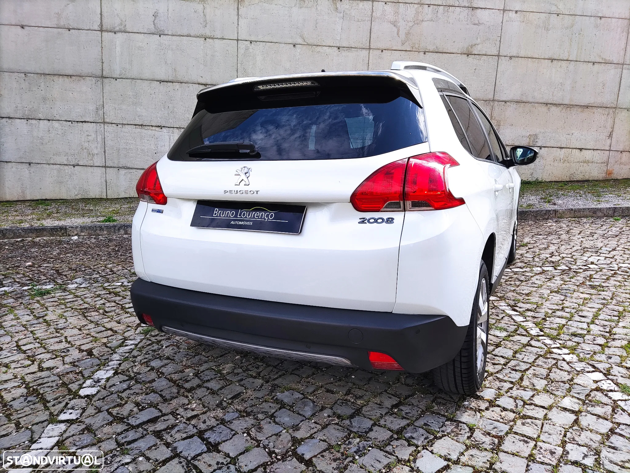 Peugeot 2008 1.6 BlueHDi Style - 14