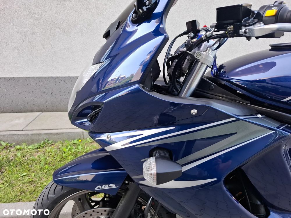 Suzuki GSX - 17