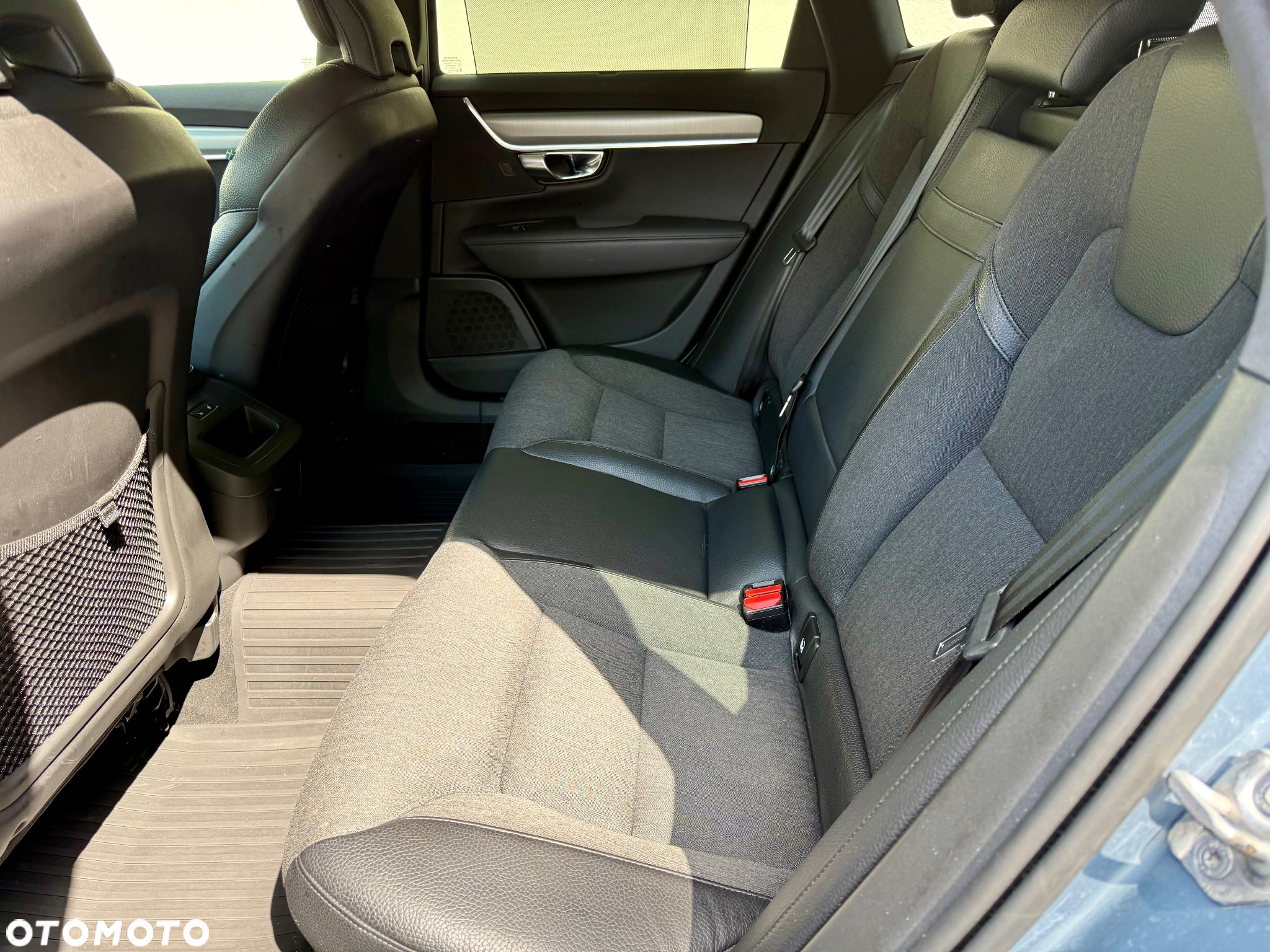 Volvo V90 D4 AWD Momentum - 19