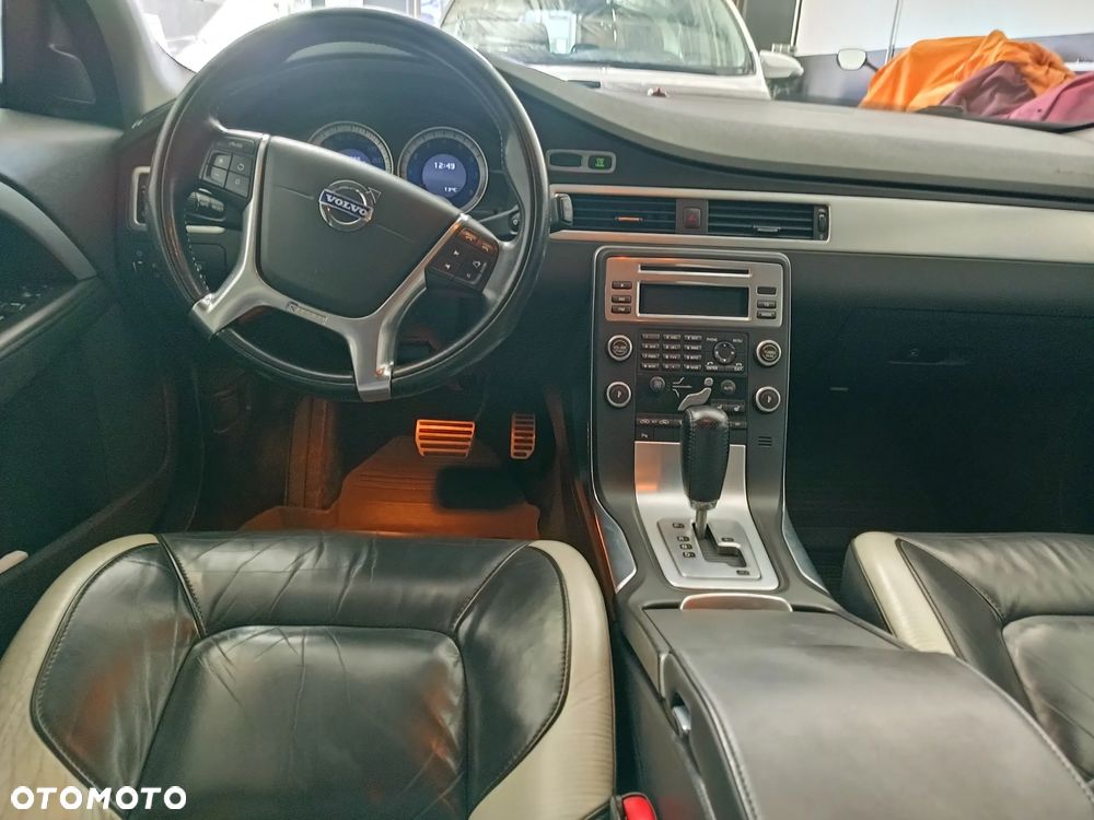 Volvo V70 - 16