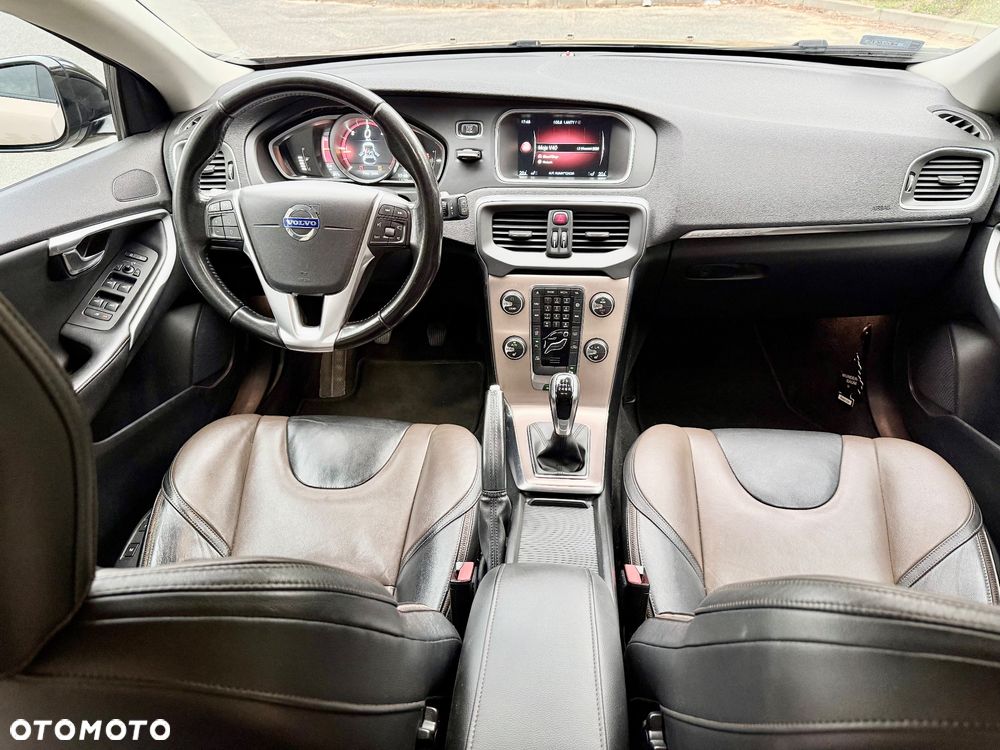Volvo V40 D4 Drive-E Summum - 15