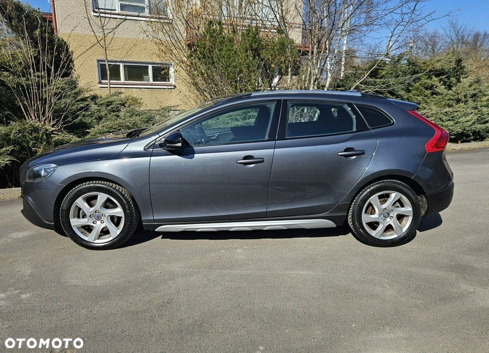 Volvo V40 Cross Country D2 Momentum - 5