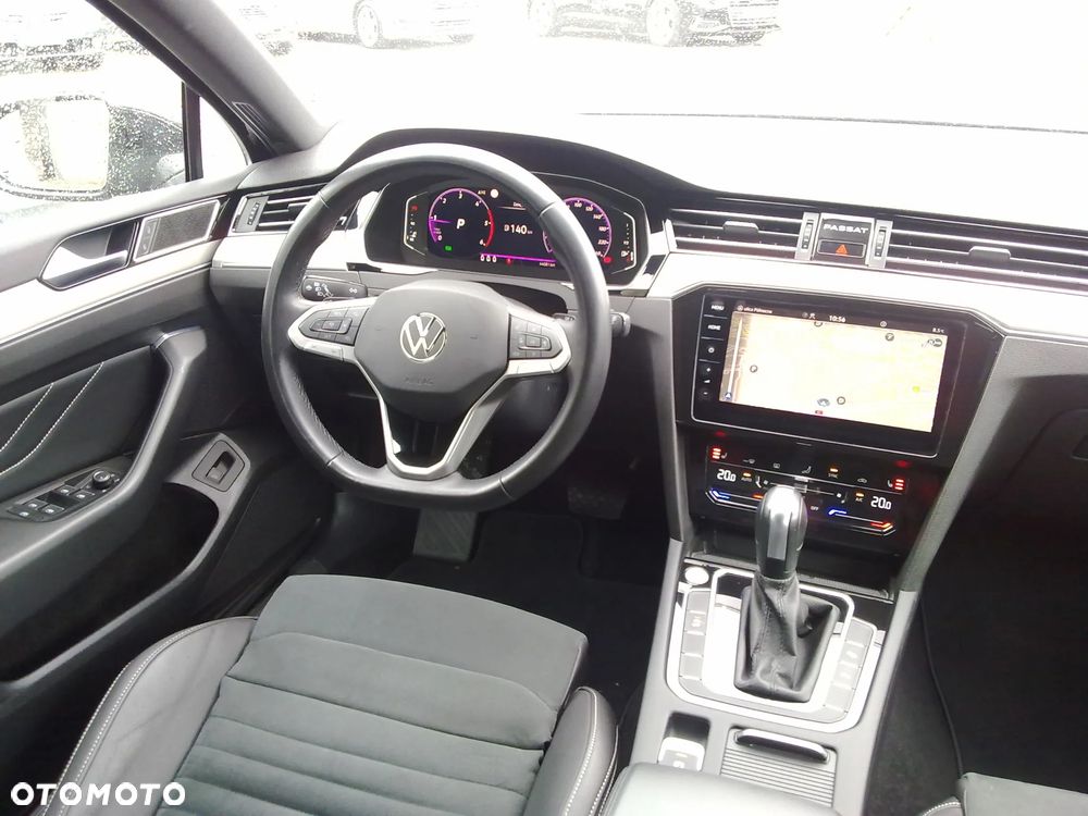 Volkswagen Passat 2.0 TDI SCR Highline DSG - 16