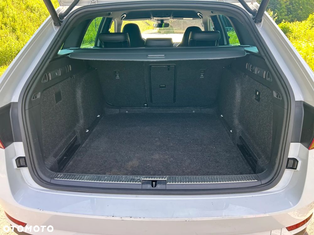 Skoda Superb 2.0 TSI Sportline DSG - 11