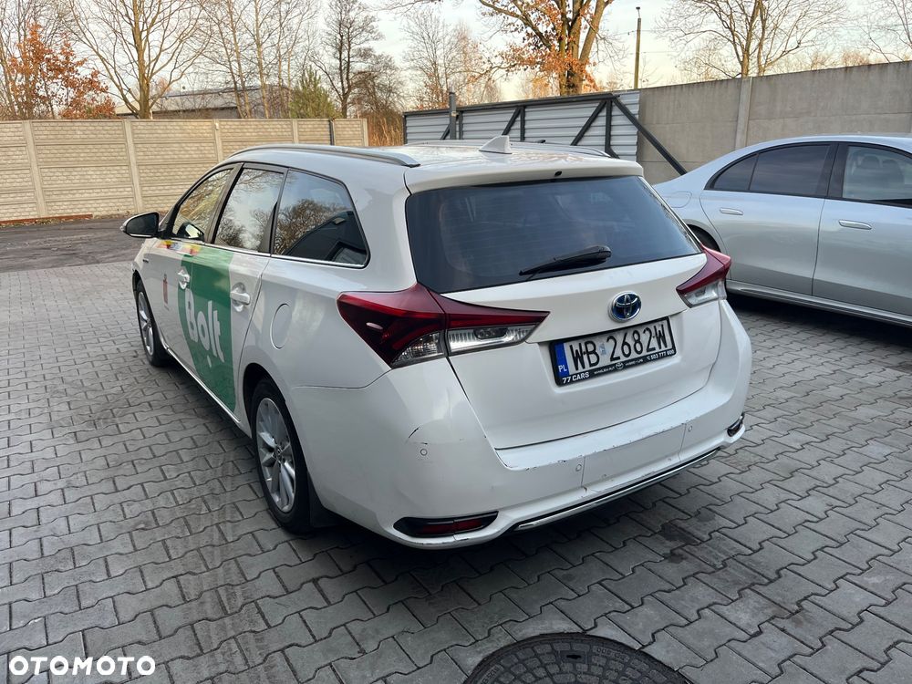 Toyota Auris Hybrid 135 Comfort - 12