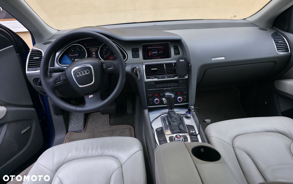 Audi Q7 - 13