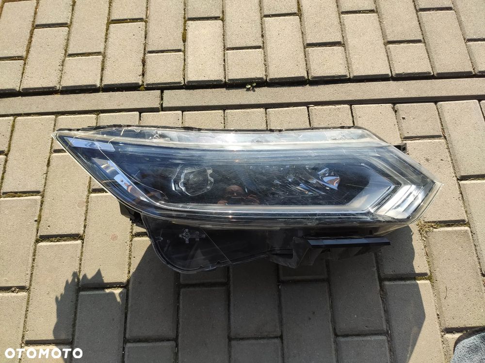 Lampa Prawy Przód Nissan Qashqai II J11 Lift Full Led 100-19011