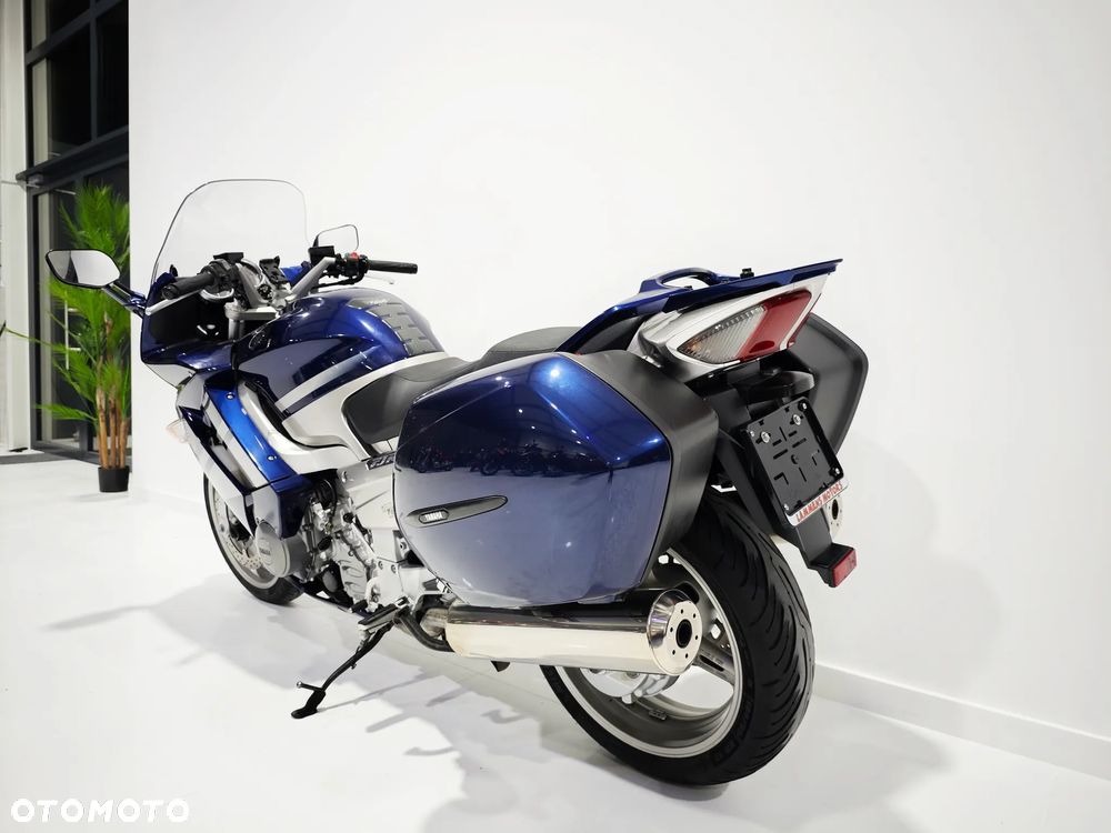 Yamaha FJR - 7