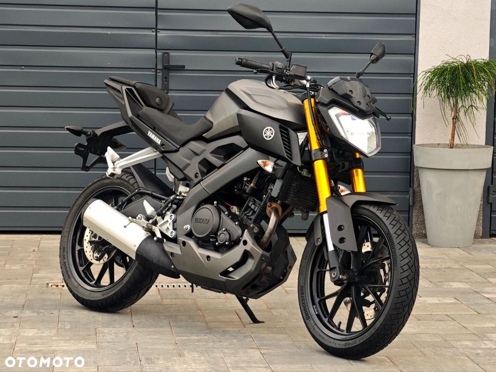 Yamaha MT - 22