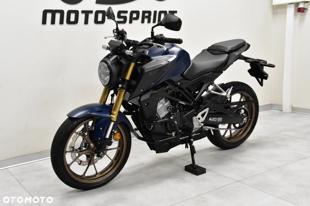 Honda CB - 3