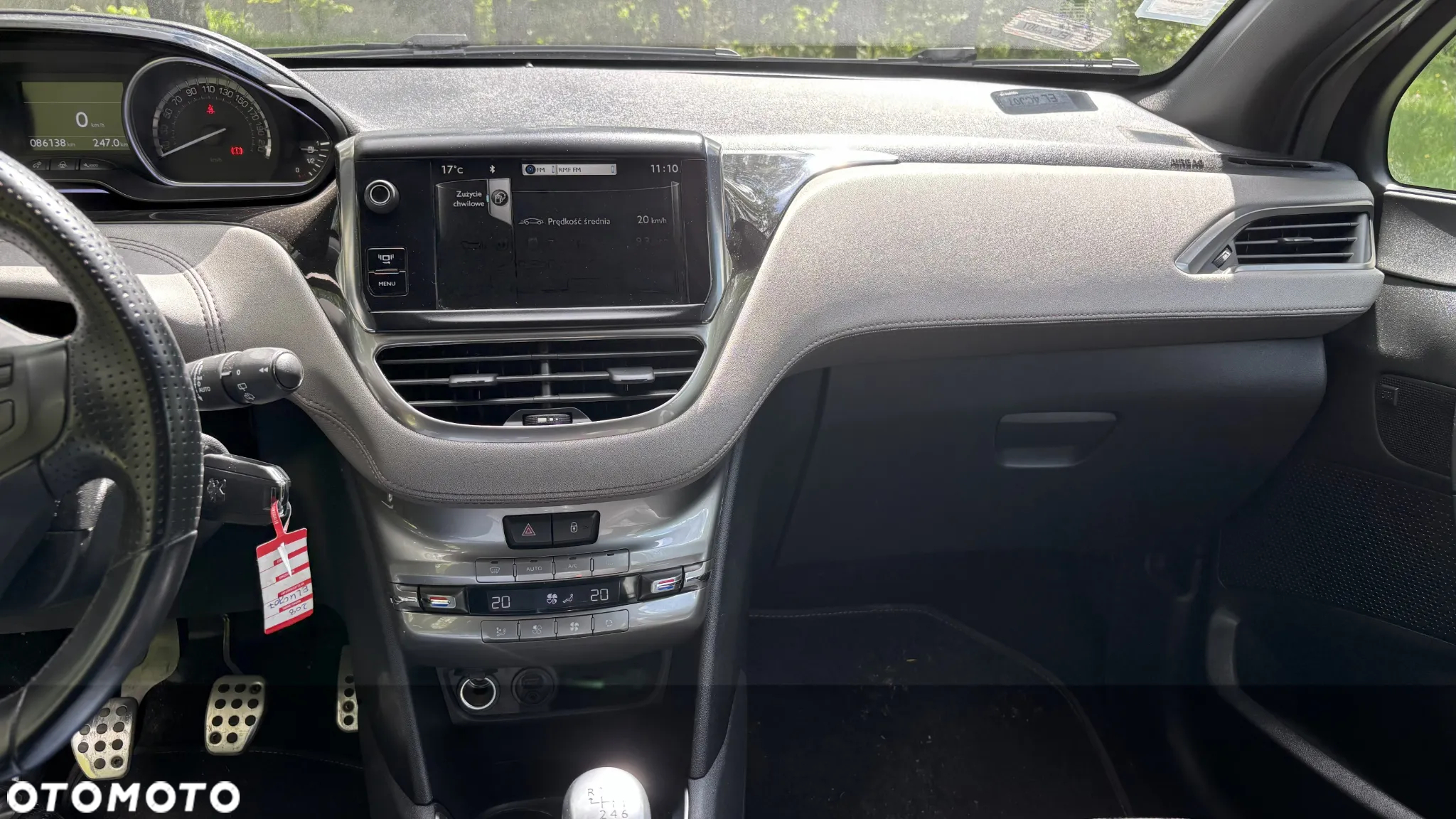 Peugeot 208 155 THP Allure - 11