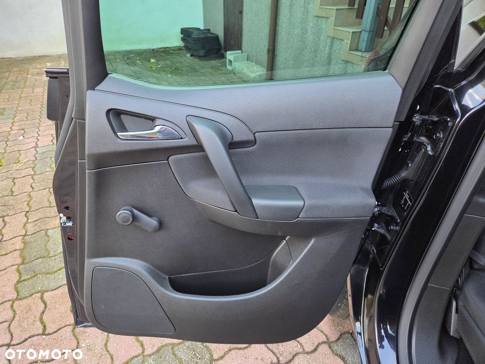 Opel Meriva - 28