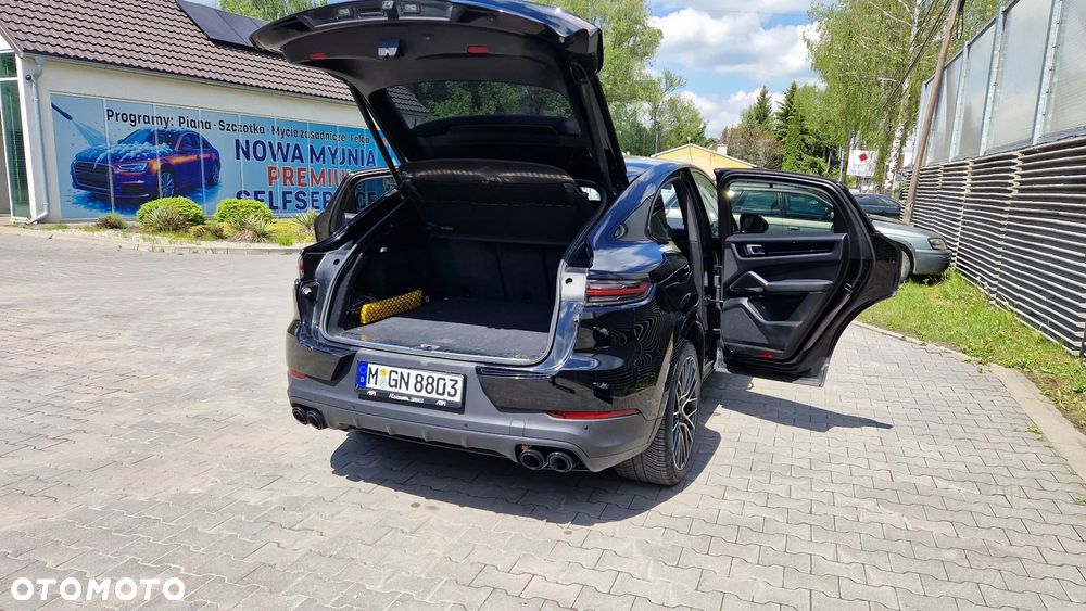 Porsche Cayenne - 5