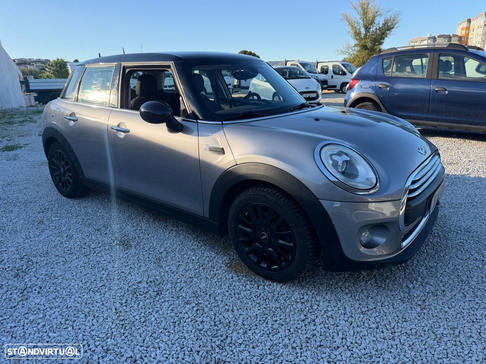 MINI 5 Portas Cooper D - 3