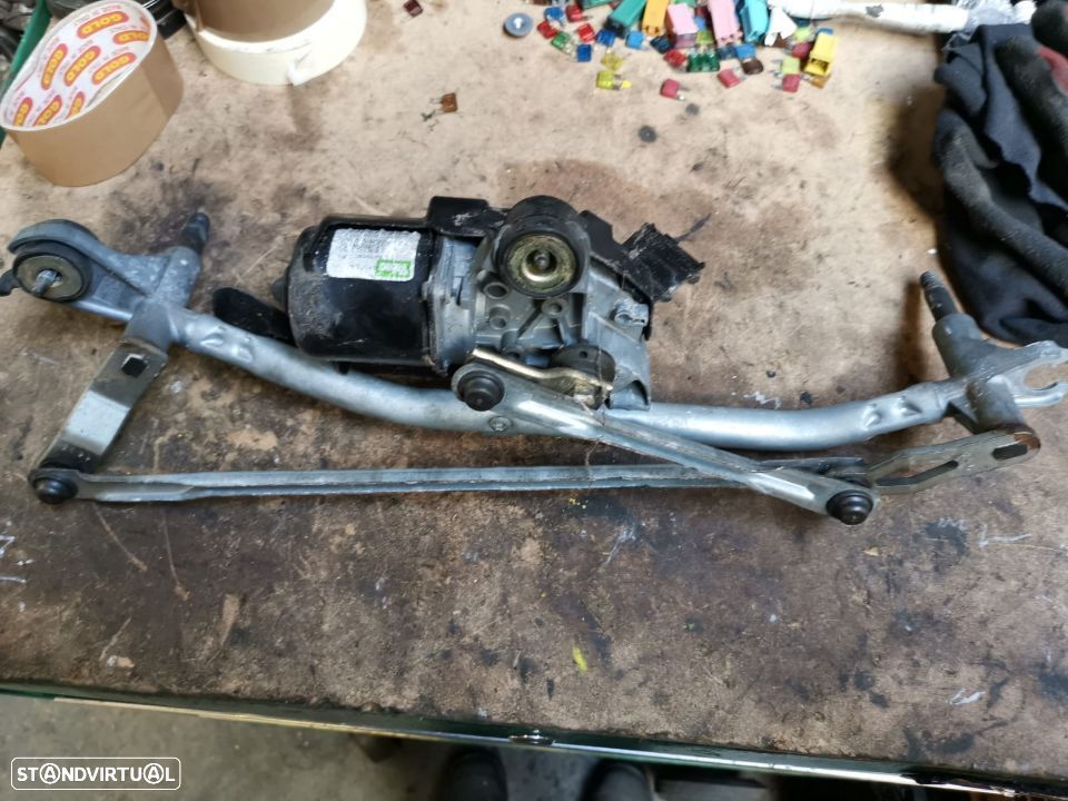 PEUGEOT 1007 MOTOR LIMPA VIDROS FRENTE  LV005 - 1