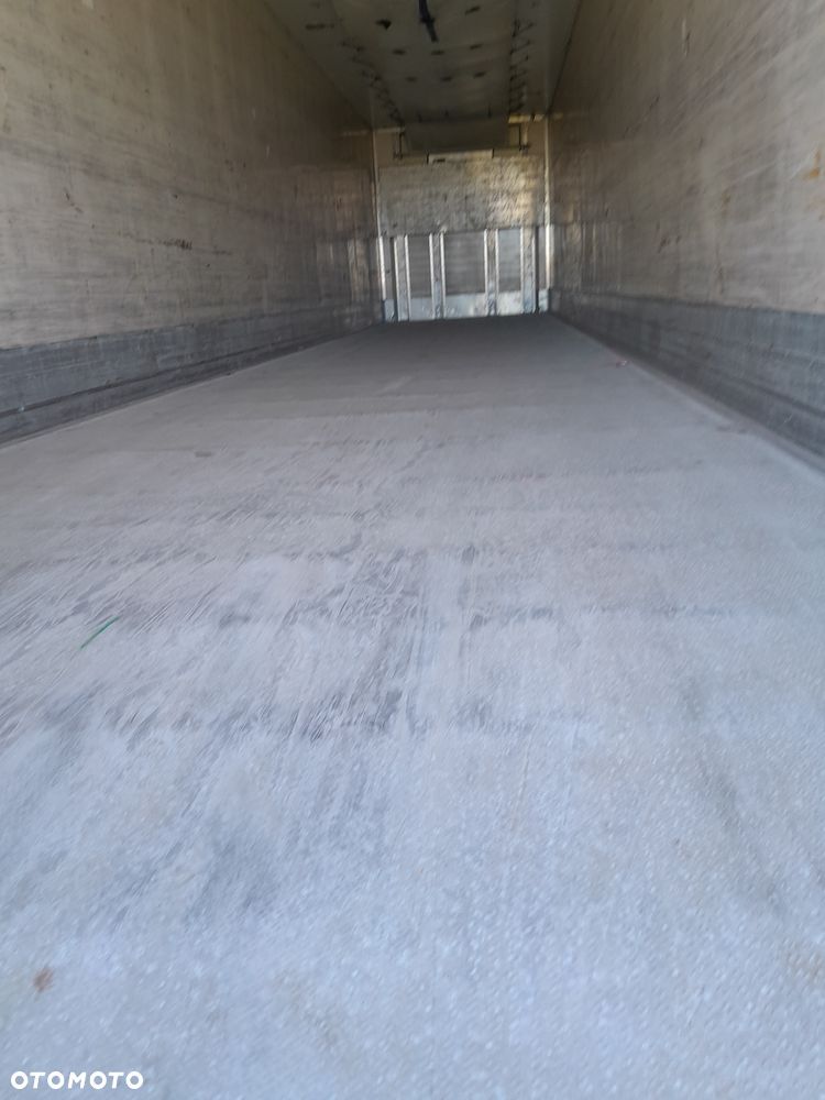 KONTENER CHLODNIA -GARAZ -MAGAZYN -PRZECHOWALNIA  13.6M DLUG - 5