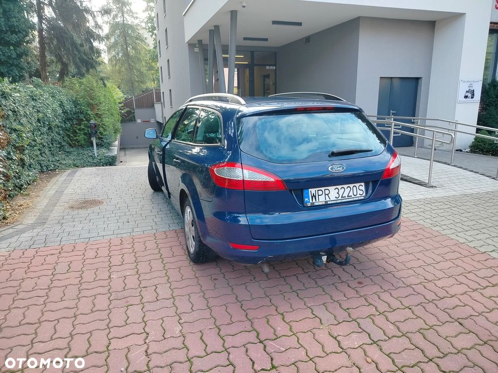 Ford Mondeo 2.0 Trend - 9