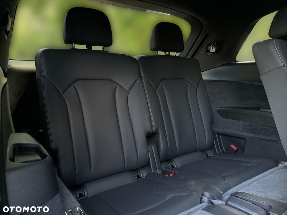 Audi Q7 - 25